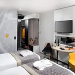 Mercure Center מלון