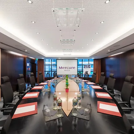 Mercure Center מלון 4*