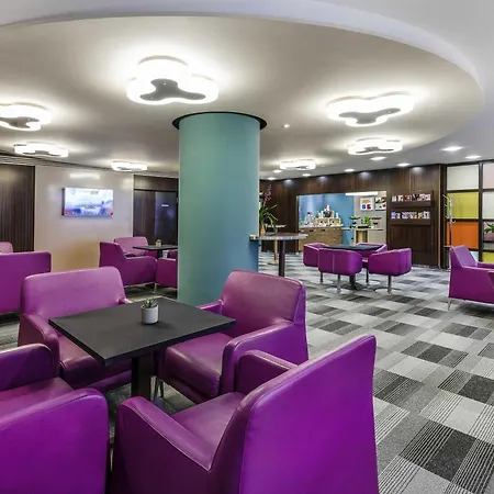 Mercure Center Hotel 4*