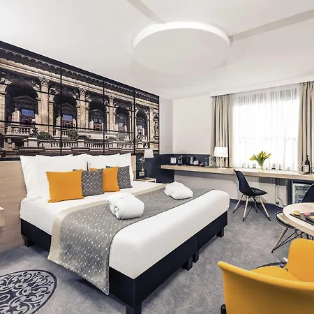 Mercure Center מלון