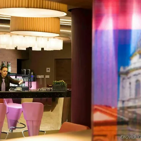 מלון Mercure Center 4*