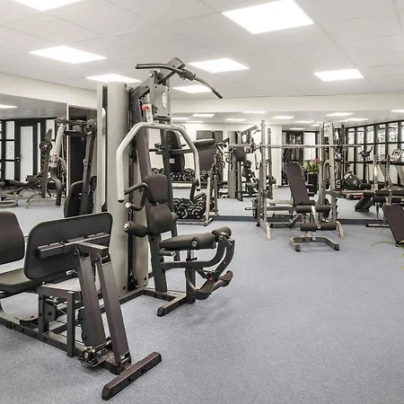 Mercure Center Hotell