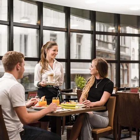 Mercure Center Hotel 4*