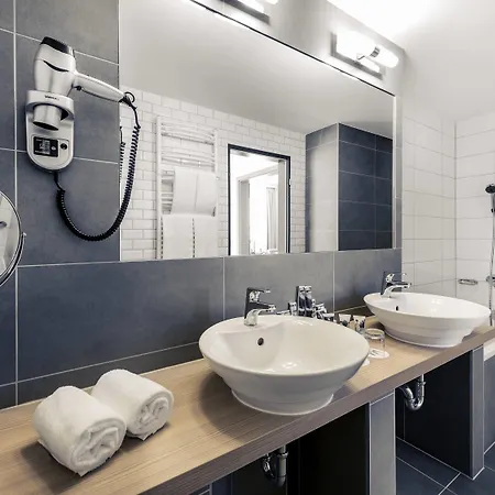 Mercure Center 4*