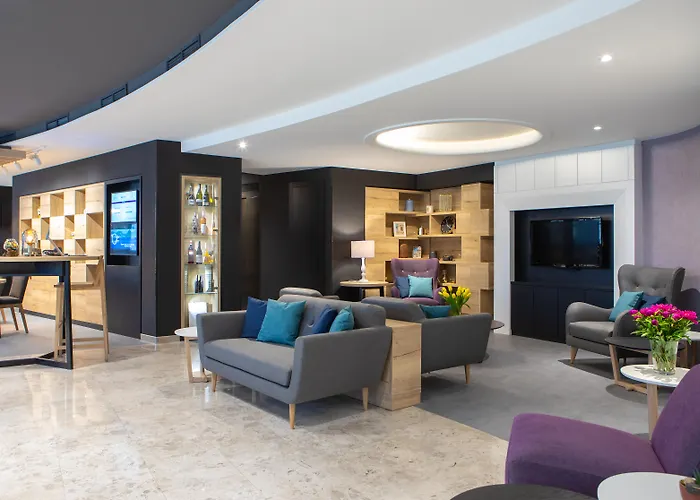 מלון Mercure Center 4*