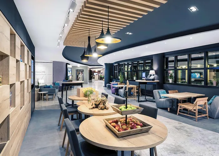 מלון Mercure Center 4*