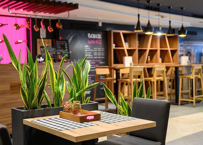 Mercure Center Hotel